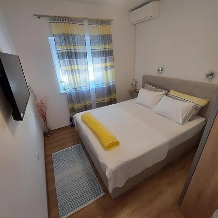 Rooms Nevenka Novi Vinodolski Exterior photo