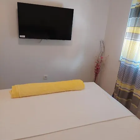 Rooms Nevenka Novi Vinodolski Exterior photo